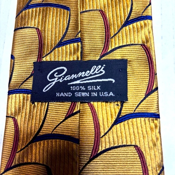COPY - Men's Giannelli Silk Tie - Picture 4 of 5